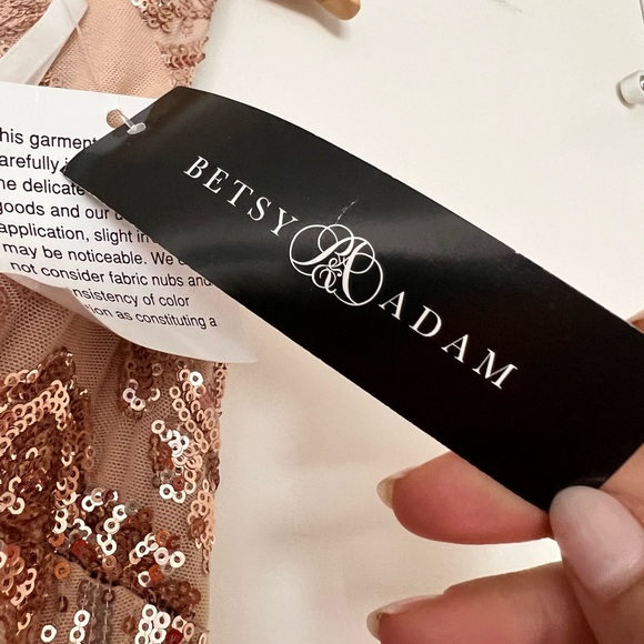 Brand new never been worn Betsy and Adam sequence gold dress. - Picture 6 of 10